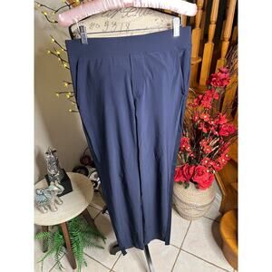 Athleta Women’s Lightweight Silky Taupe navy Blue Ankle Cargo Pants Size 2